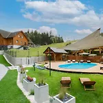Narciarska 2 Aparthotel 4*