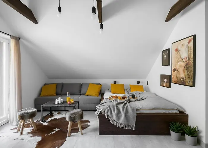 Narciarska 2 شقة فندقية 4*